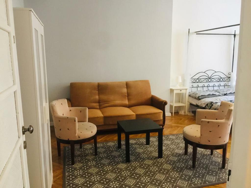 Warszawa, Centrum, Wiejska 15, Kamienica Appartement Buitenkant foto